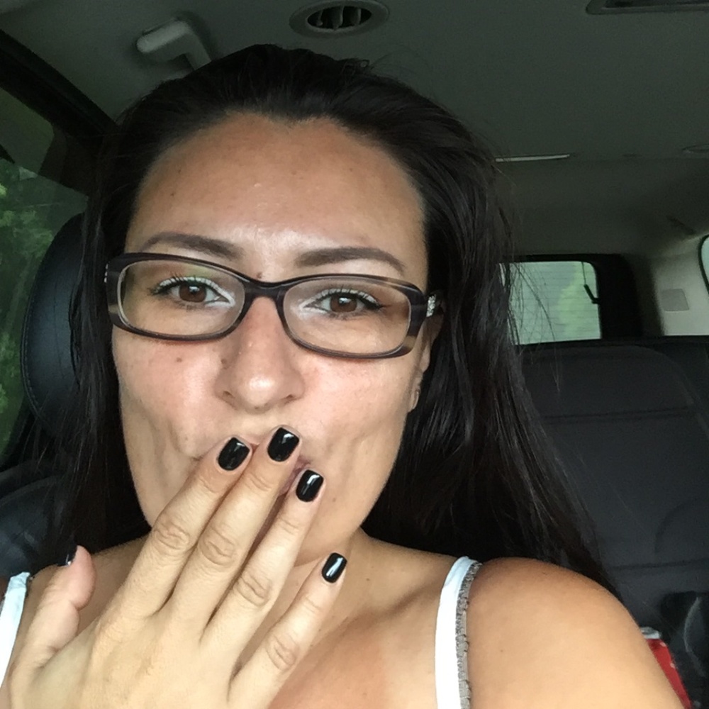 Meet your Posher, Posh